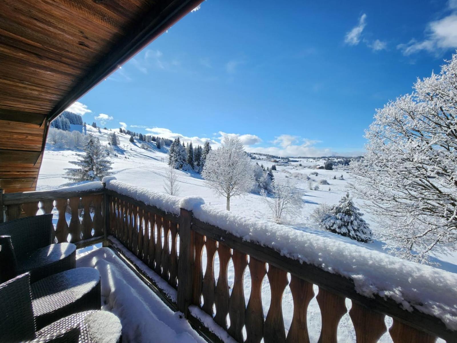 Le Manoir Des Montagnes Hotel 4*